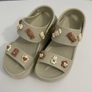 Mega crush crocs sandals bone w7